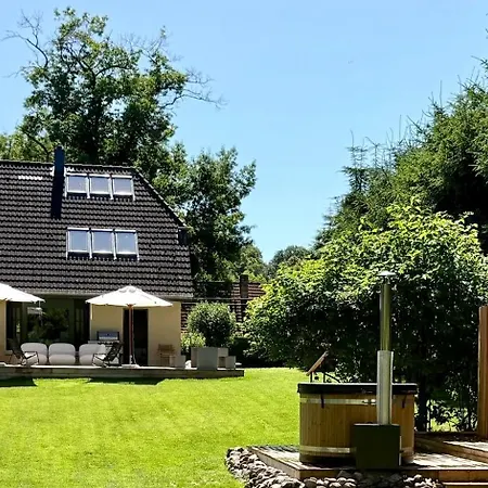 Hochwertige Design Im Gruenen - Teos Im Wiedergut